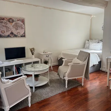 Miscanthus Apartment *